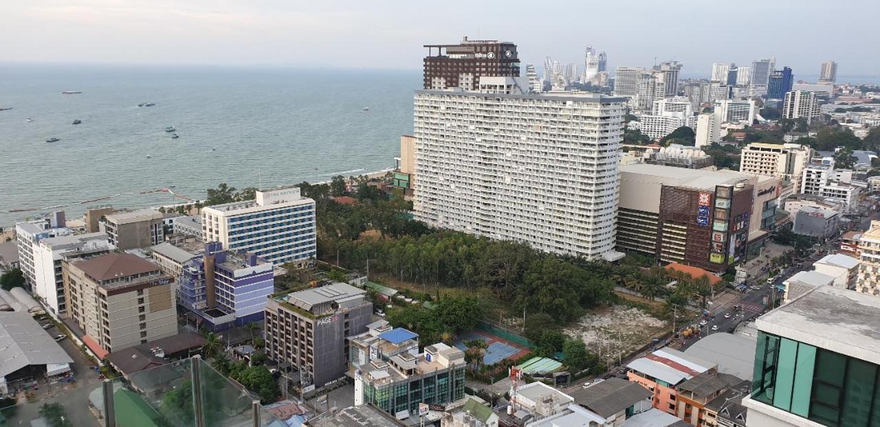 Base Central Pattaya Long Balcony King-Bed With Infinity Pool & Free Netflix! Exterior foto